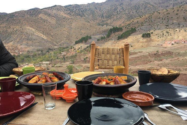 Marrakech: Atlas Mountains and 4 Valleys Tour