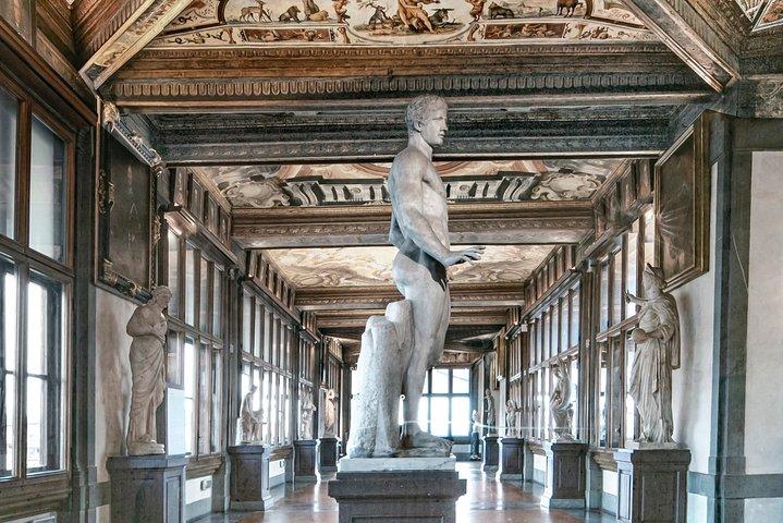Uffizi Museum & Gallery Tour com obras de Leonardo e Michelangelo