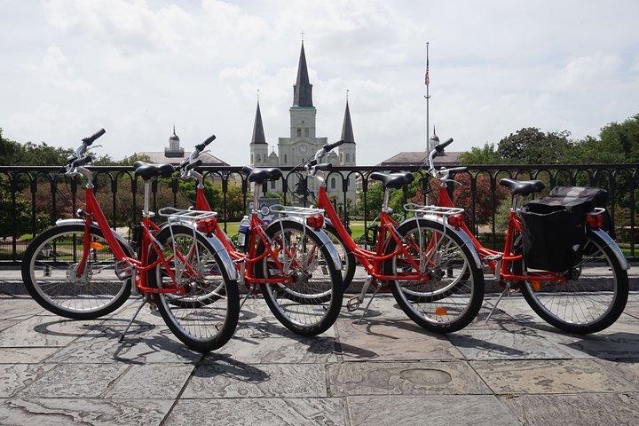 ニューオーリンズのフレンチ クォーターと墓地の自転車ツアー