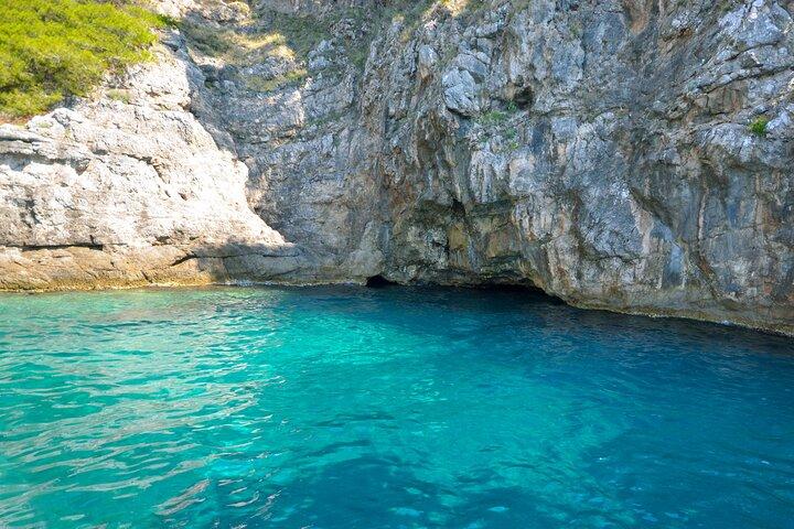 Elafiti, 3 isole - 4 località
