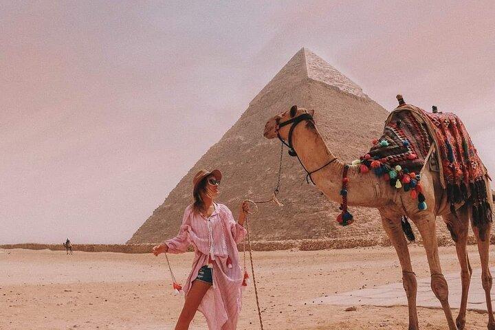 Tvådagars privat stadsrundtur i Kairo, Giza-pyramiderna och Saqqara + flygplatstransfer