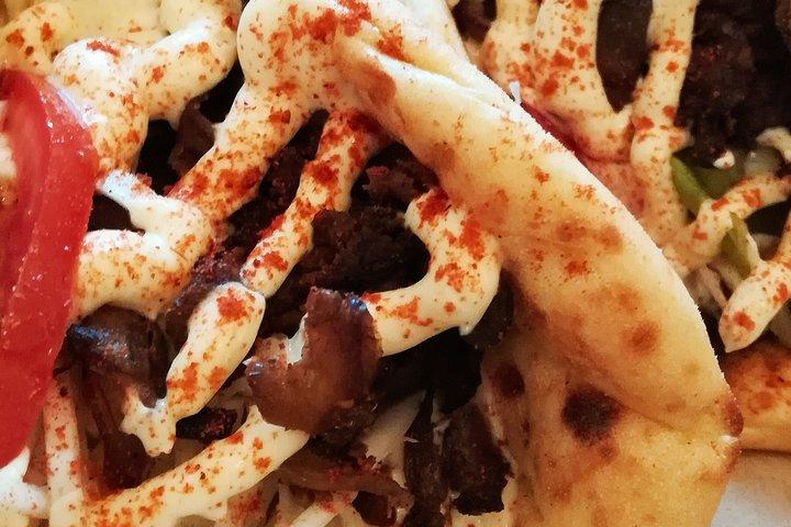 Un tour gastronomico vegano di Atene