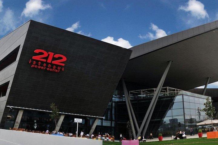 Istanbul Aquarium, Wednesday Bazaar & 212 Mall ~ Solo;Group