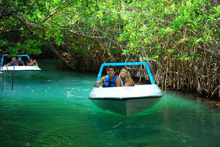 Jungle Adventure Tour en Cancún en lancha rápida con esnórquel