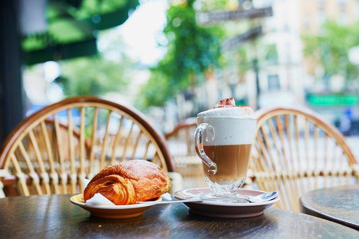 Paris Street Food Crawl (2 Hours Guided Food Tasting Experience)