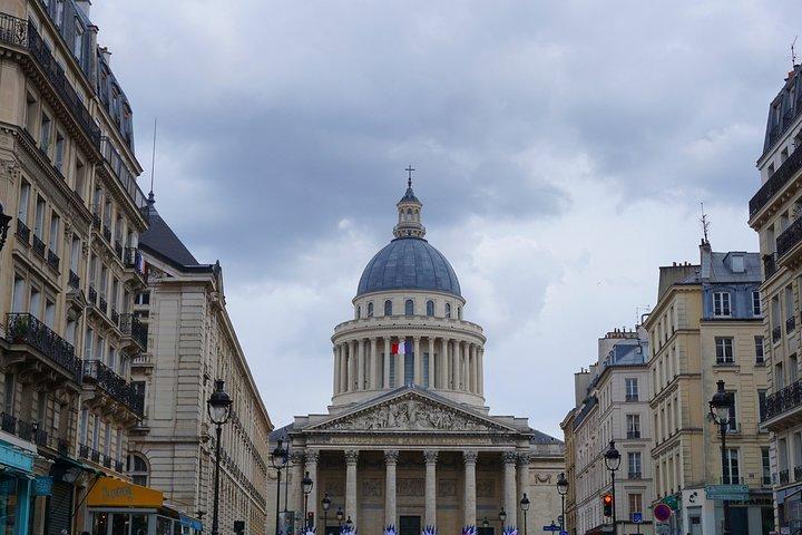 Paris Street Food Crawl (2 Hours Guided Food Tasting Experience)