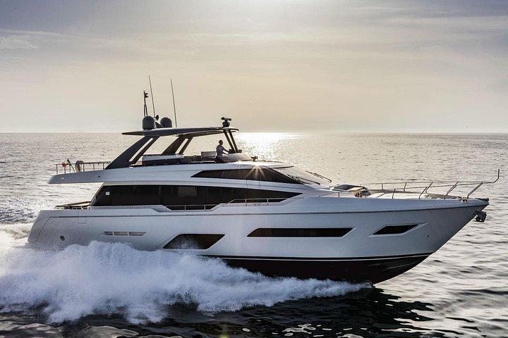 ローマ港からのSuperVipYachtクルーズ：南ティレニア海のプライベート7日間