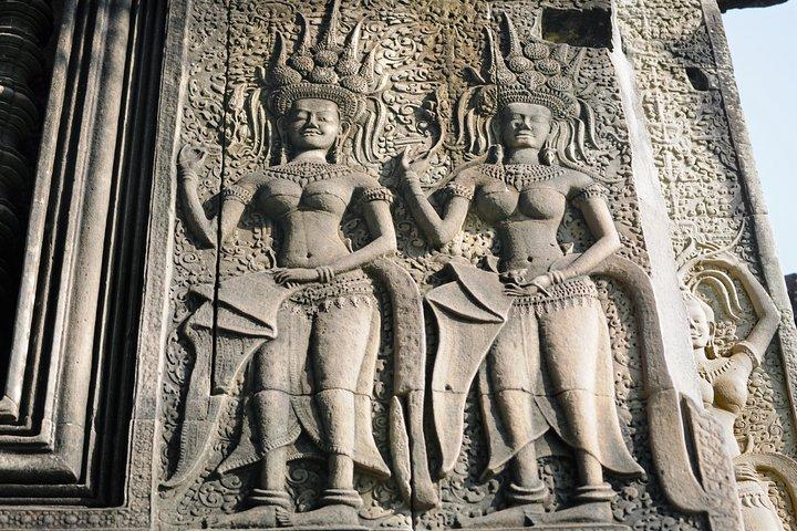 Tour guidato privato del veicolo A / C Angkor Wat e Small Circle e cinque extra