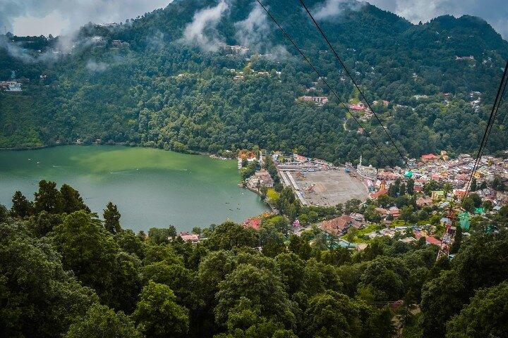Explore lo mejor del bosque y la naturaleza en Nainital (visita guiada de 4,5 horas)