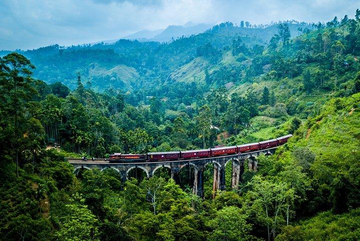 Balade en train panoramique vers Ella au départ de Kandy