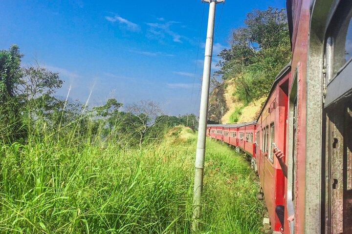 Viagem de trem de Colombo para Ella (trem nº: 1015 "Udarata Menike")