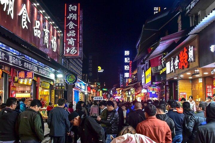 Excursión de un día a los musulmanes de Guilin: crucero por el río Li, Yangshuo West Street y Reed Flute Cave
