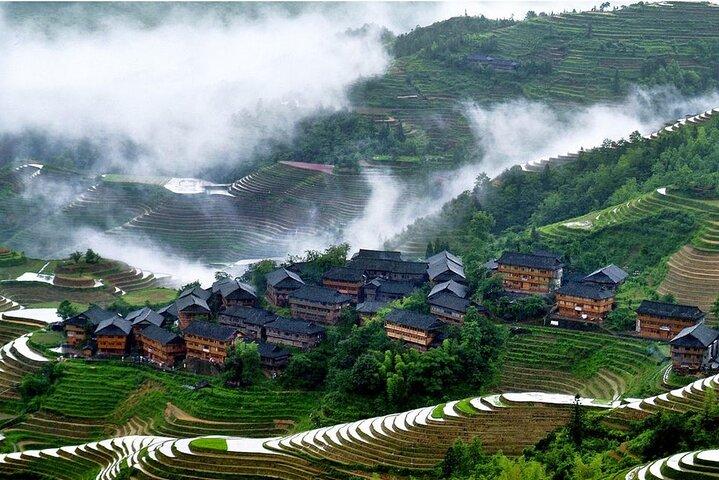 Excursión de un día a Guilin: terrazas de arroz de la columna vertebral del dragón y aldea étnica Ping'an Zhuang