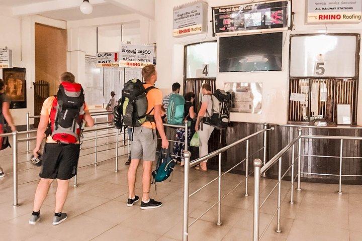 Viagem de trem de Colombo para Ella (trem nº: 1015 "Udarata Menike")