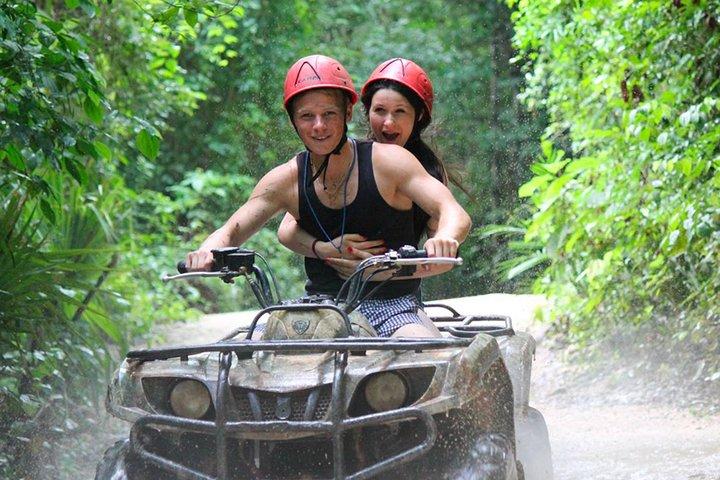 Tour in ATV, zipline e cenote da Playa del Carmen con LunchBal