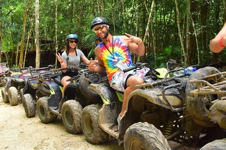 Avventura in ATV con zipline e cenote da Playa del Carmen