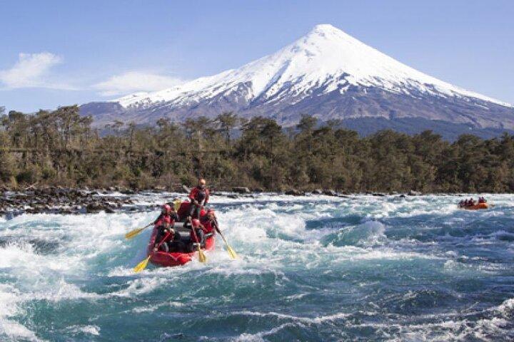 Raften op de Petrohue-rivier in Puerto Varas