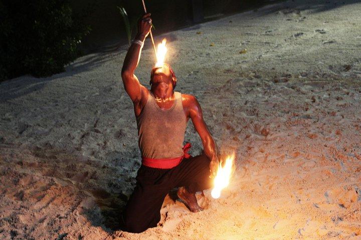 Mystic Lagoon Night-Time Cruise en zwemmen vanuit Montego Bay & Trelawny