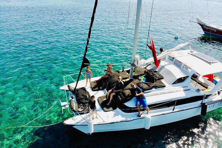 Charter de dia inteiro privado de San Pedro
