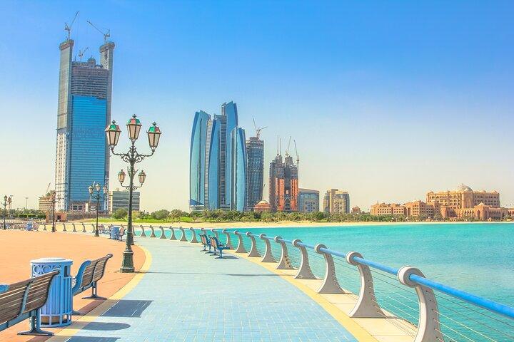 Fra Dubai til Abu Dhabi: Royal Palace, Grand Mosque & Etihad Tower