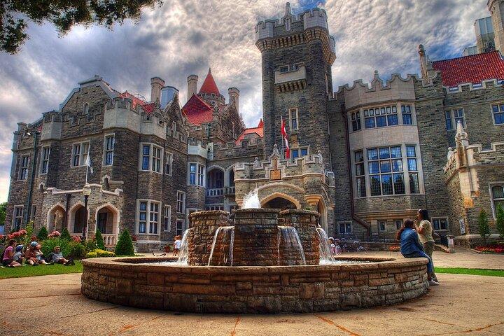 Tour privato della città di 4 ore a Toronto con autista e guida - Hotel pick up