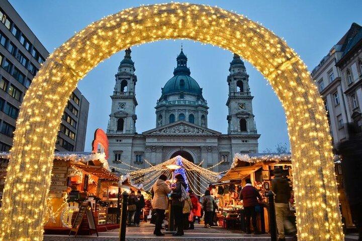 Budapest Julmarknader Privat rundtur och Donau kvällskryssning