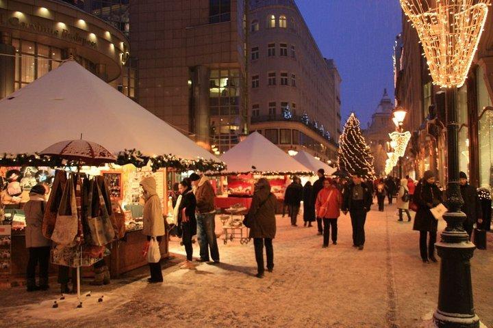 Budapest Julemarkeder Privat tur og Donau aften krydstogt