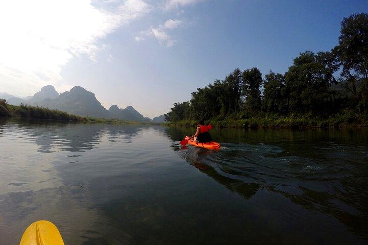 Kajakactiviteit in Yangshuo Park, China