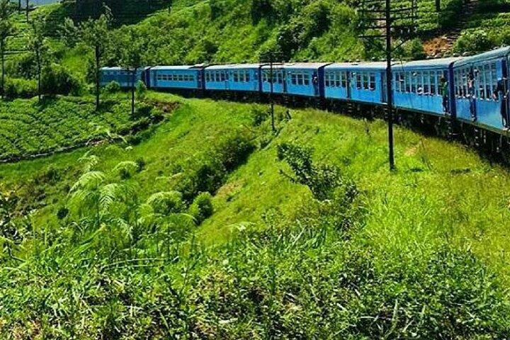 Colombo to Nanu Oya train ride on (Train No: 1005 "Podi Menike")