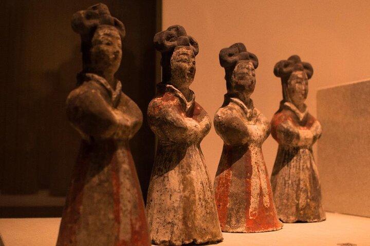 一流の新幹線の経験を持つ成都からの西安2日間のプライベートツアー