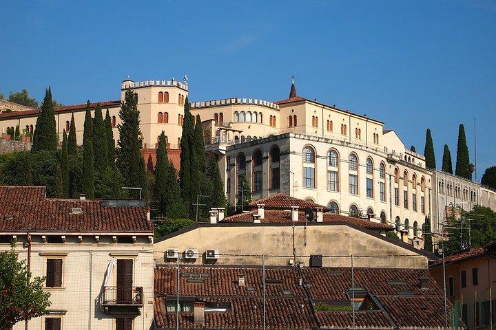Excursion privée d'une journée de Venise à Vérone avec un guide local et des trains rapides