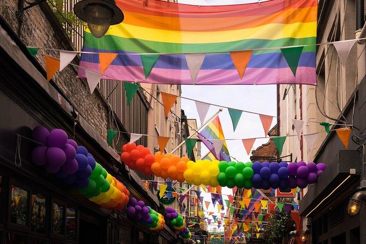 Recorrido por el barrio Chueca de la comunidad LGBT en Madrid
