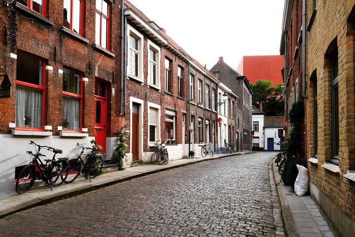 Explore los lugares dignos de Instagram de Brujas con un local