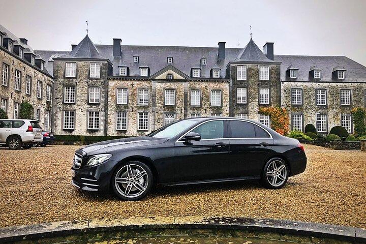 Privat transfer fra BRU Lufthavn - - > Gent MB E-CLASS 3 PAX