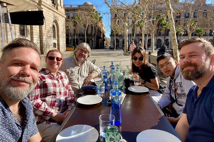 Tour a piedi storico ed esperienza gastronomica - Tour privato