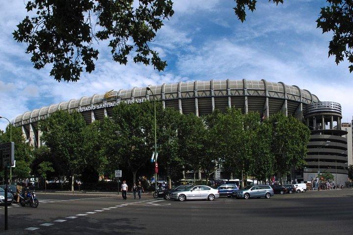 Zwischenstopp in Madrid eine private Tour mit einem Einheimischen: Beste Highlights von Madrid