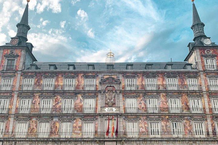 Zwischenstopp in Madrid eine private Tour mit einem Einheimischen: Beste Highlights von Madrid