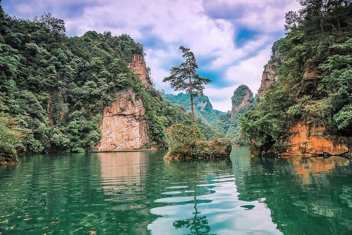 Viagem privada de um dia a Zhangjiajie para a Grand Canyon Glass Bridge e o Lago Baofeng