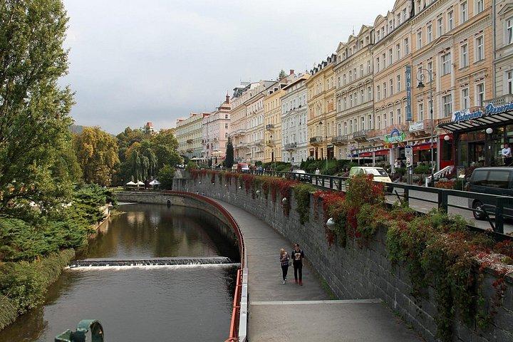 Privat dagstur til Karlovy Vary fra Prag med en lokal