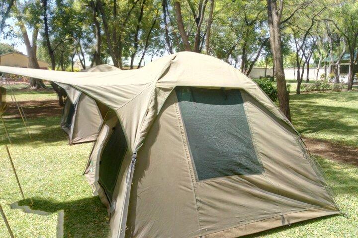 Tour de campamento de 4 días en Serengeti, Ngorongoro y Tarangire