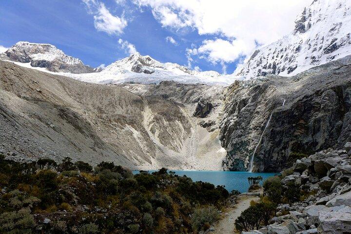 De Huaraz: Trek d'une journée à la Laguna 69