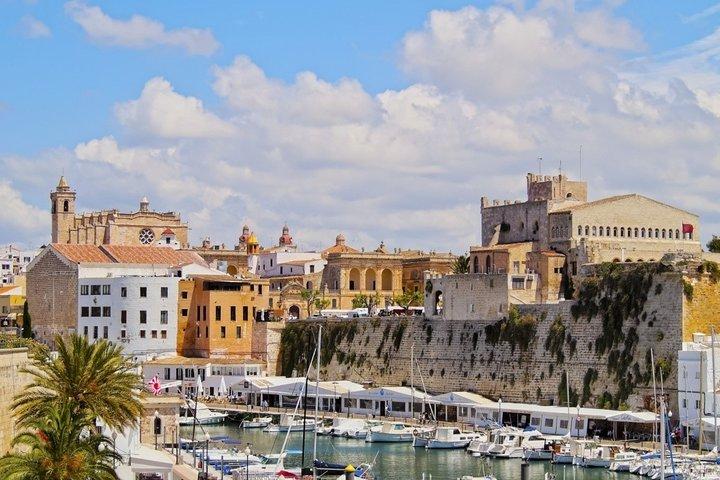 Ciutadella deMenorcaのプライベートウォーキングツアー