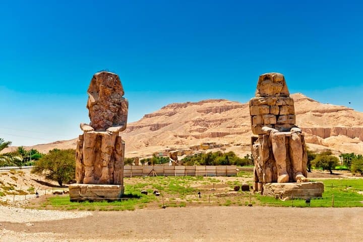 Private Day Tour to East and West Banks of Luxor