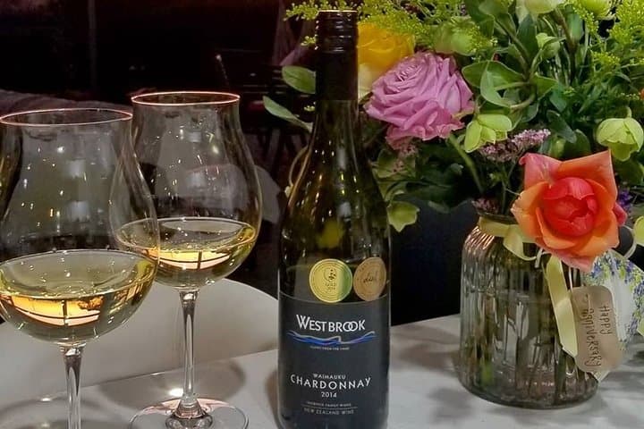 Luxury Private Auckland Wine & Beach Tour with Lunch