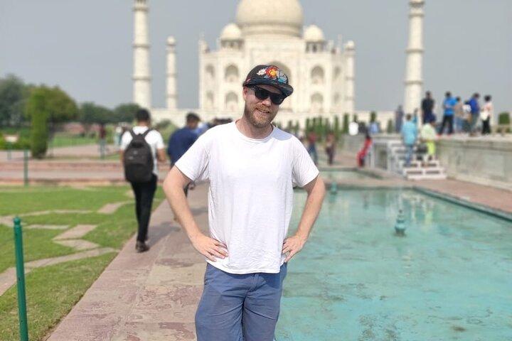 Biglietto d'ingresso Taj Mahal "Skip-the-Line" con guida e auto