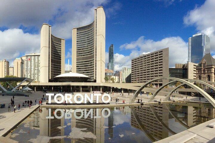 Los Grandes Éxitos de Toronto : Un Tour de Audio Autoguiado