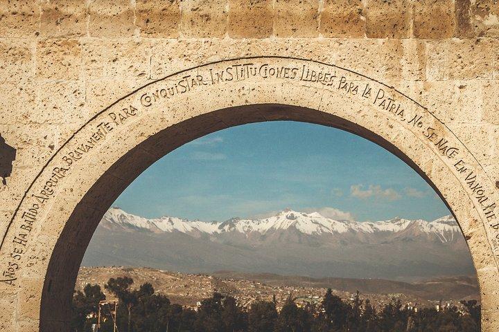Tour privato della città di Arequipa di mezza giornata, incluso il monastero di Santa Catalina