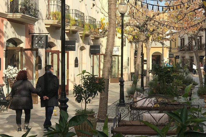 La Roca Village: privat rundresa