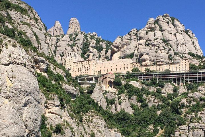 Montserrat RoundTrip Transfer with lunch (optional)