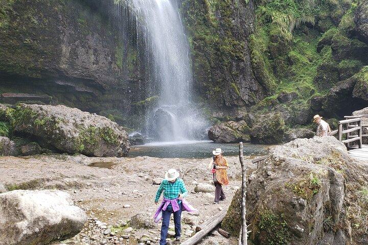 Cascade Giron et lac Busa